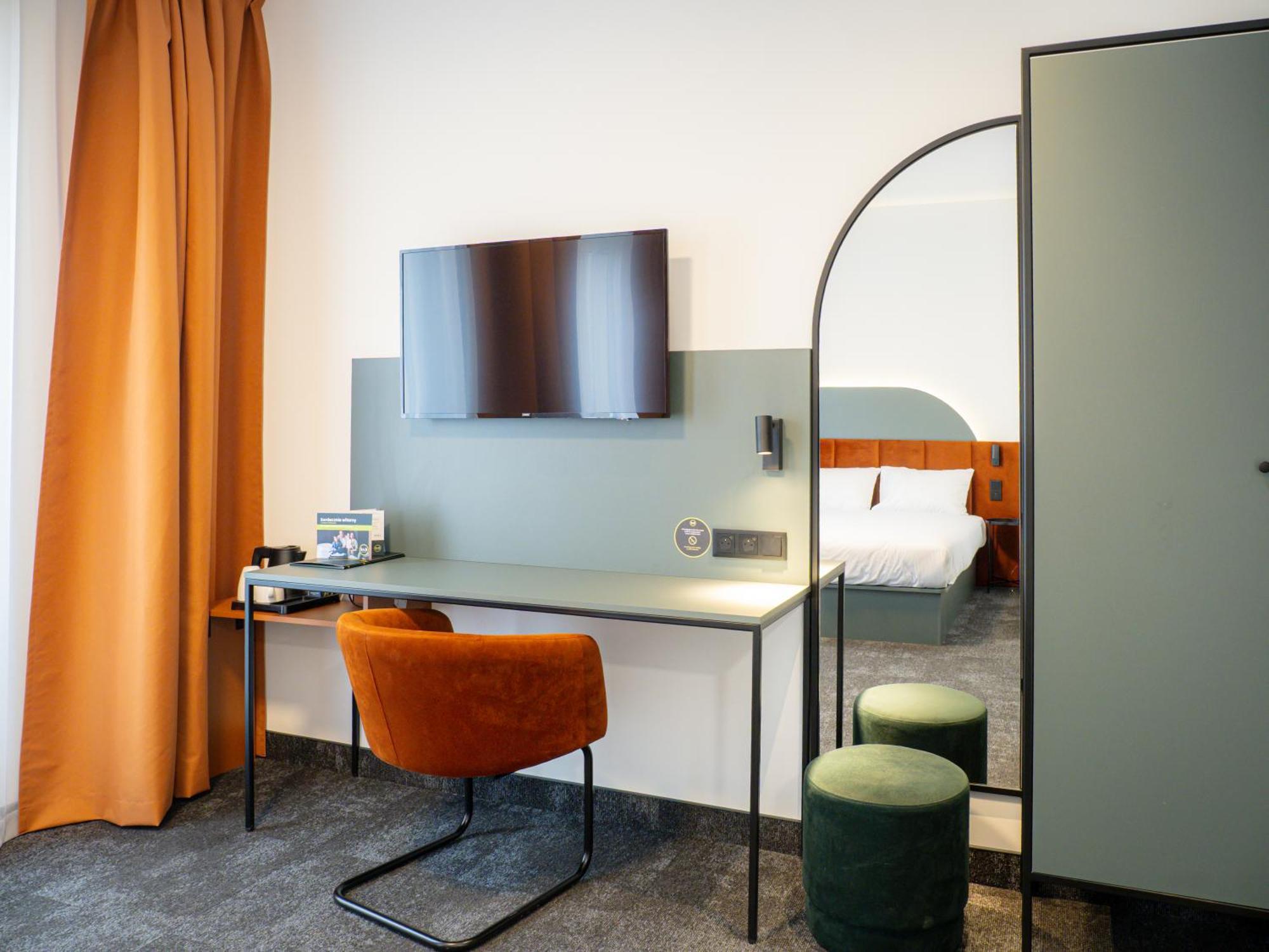 B&B Hotel Leszno Leszno  Εξωτερικό φωτογραφία